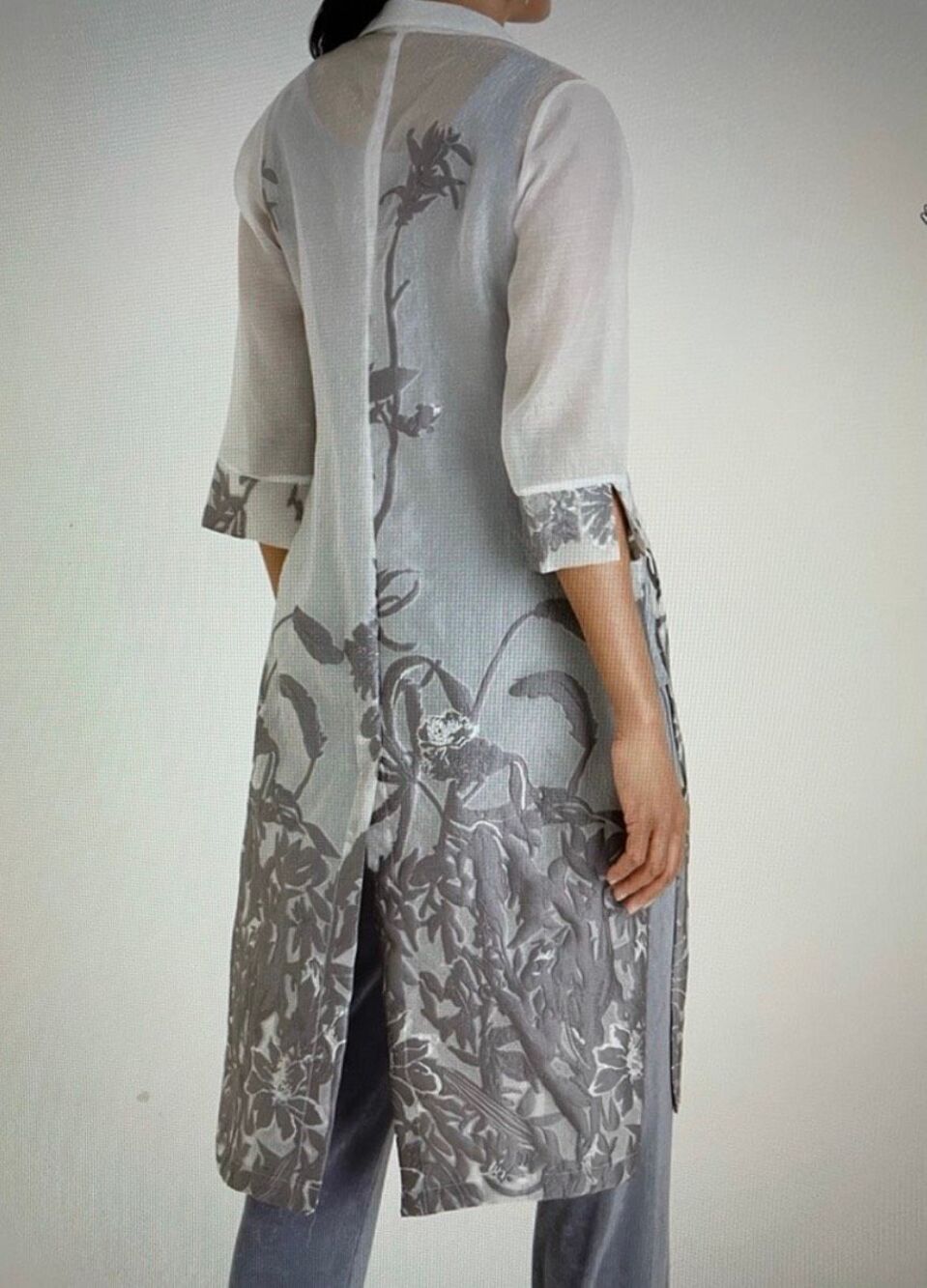 Chico’s Travelers Novelty Jacquard Sheer Duster Sweater Jacket Size 2 US12-14 - Picture 2 of 7